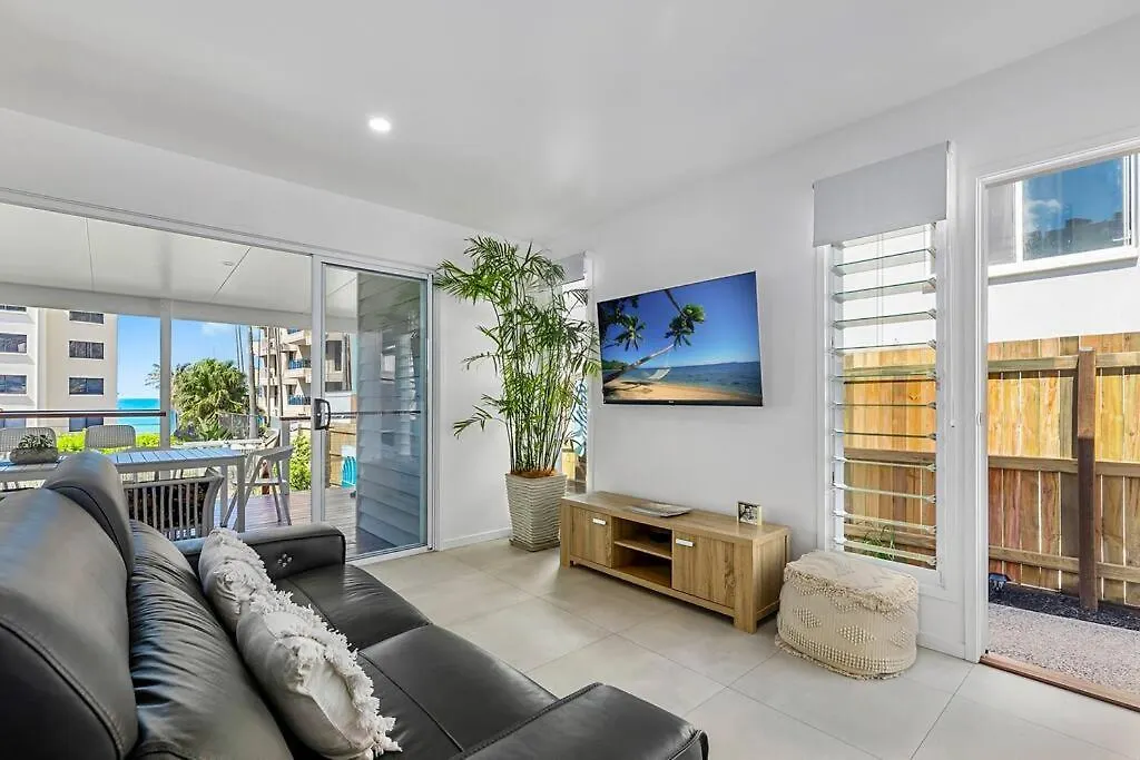 Luxury Coastal Retreat Apartment Coolum Beach