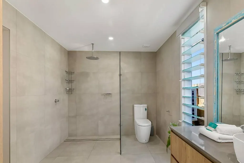 Luxury Coastal Retreat Apartment Coolum Beach 0*,  Australia