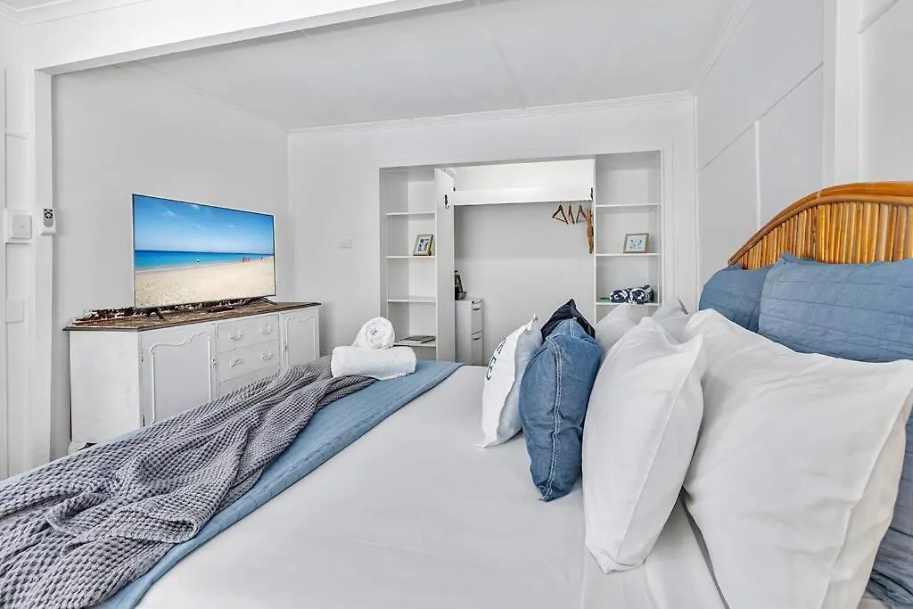 Luxury Coastal Retreat Apartment Coolum Beach